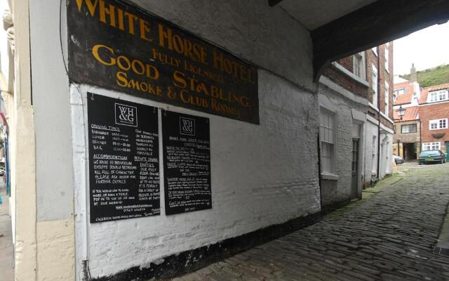The White Horse & Griffin