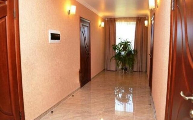 Yuzhnaya Noch Guest House