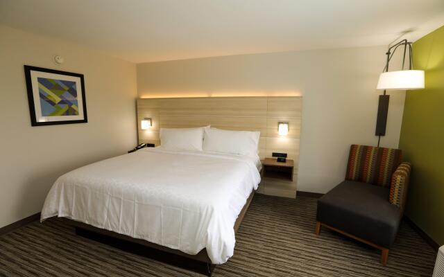 Holiday Inn Express : Hillsboro I-35, an IHG Hotel