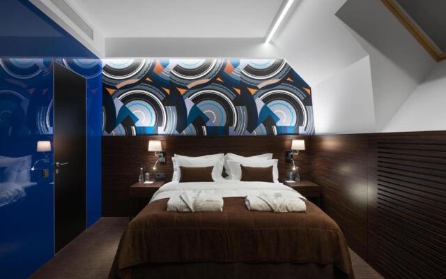 BANKHOTEL