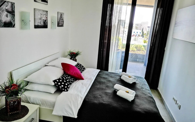 Rose One Bedroom Apartment -25