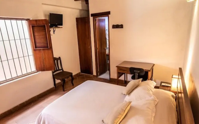La Casa Amarilla