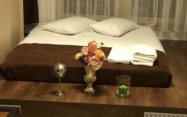 Antique Art Residence