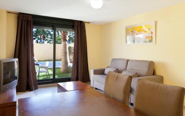 Apartamentos Playamarina