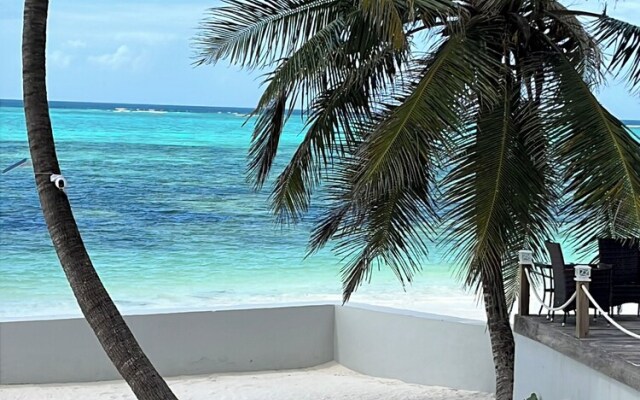 Zanzibar Beach House- South