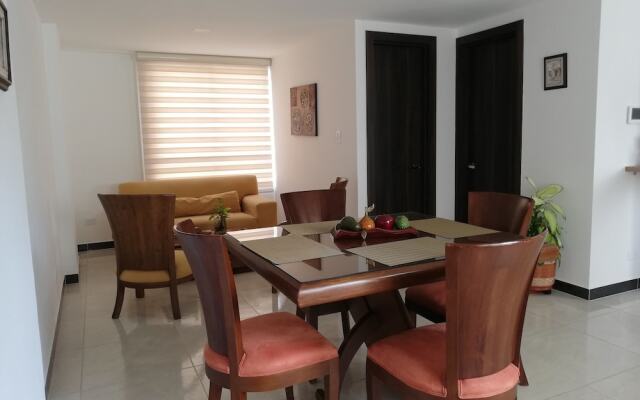Cmodo Apartamento