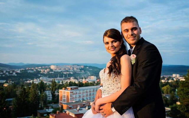 Hotel Tomasov