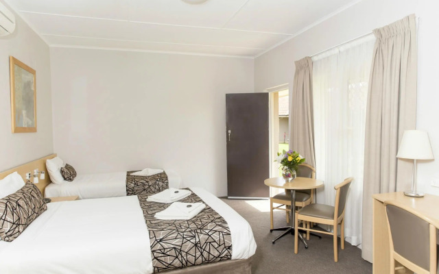 Bathurst Motor Inn