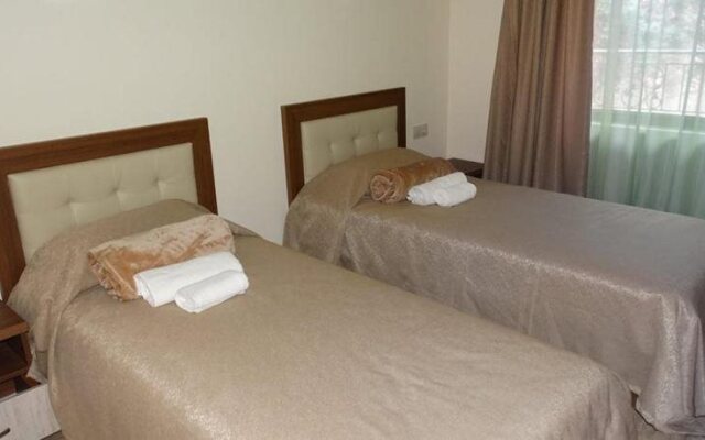 Eco Hotel Momata