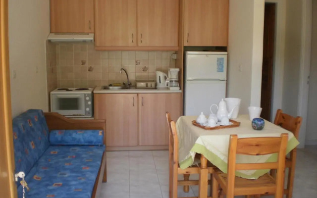 Loukas Inn Family Resort