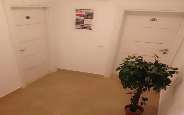 City Apartments Lani