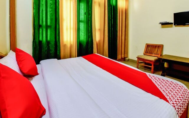 Oyo 29302 Besillio Grand Hotel