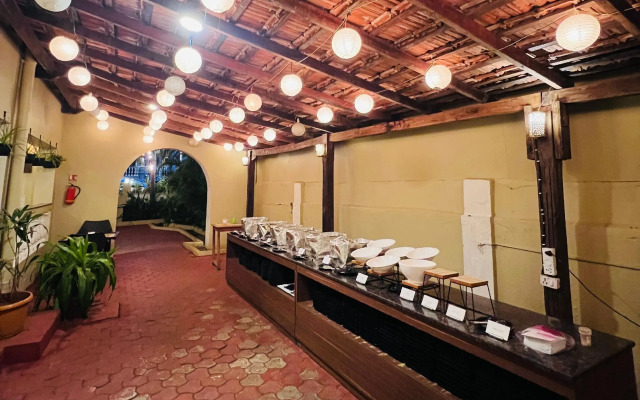 Rahi Coral Beach Resort