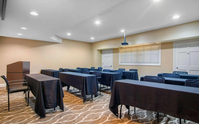 Quality Suites Atlanta Buckhead Village North