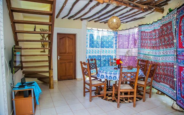 Villakwetu Cottages Diani Beach