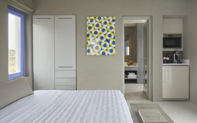 Santorini Sky, Luxury Resort