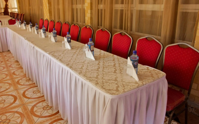 Pearl Palace Hotel