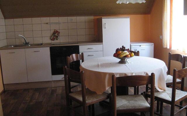 Apartments and rooms Oasis of peace