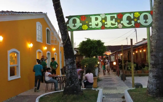 Condominio Villa Aurora, 250m da Praia de Taperapuam!