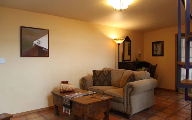 Azure Gate Bed And Breakfast