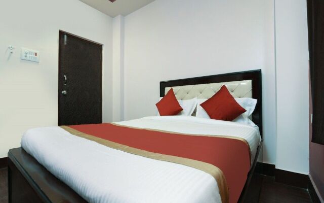 OYO Flagship 14224 Happy Guest house