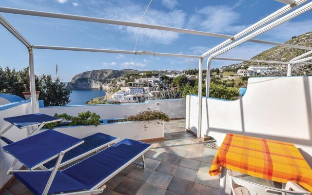 Amazing Apartment in Sant´angelo D´ischia With 1 Bedrooms and Wifi