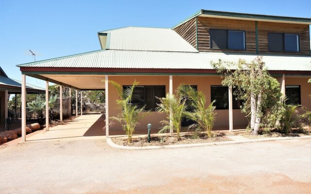 Ningaloo Breeze Villa 4