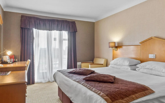 The Everglades Park Hotel