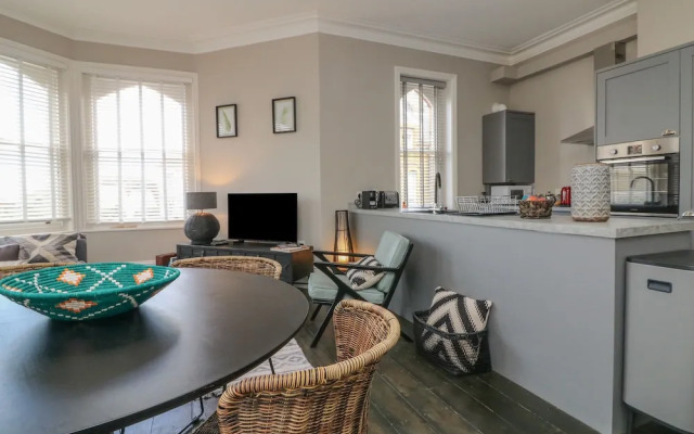 7 Belgrave Apartments