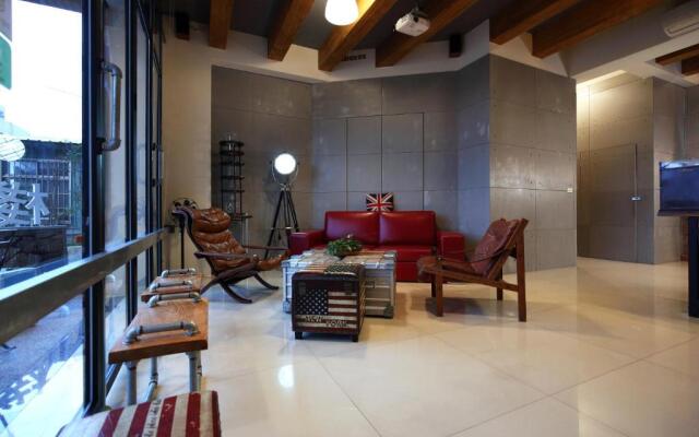 Ji Ye Jing Zhan Bed and Breakfast