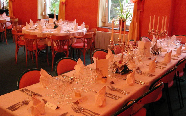 Logis Hôtel Les Pages