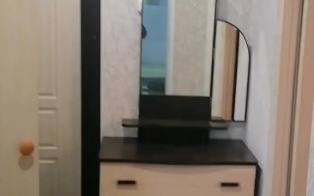 Апартаменты ТРЕШКА на улице Жукова 3