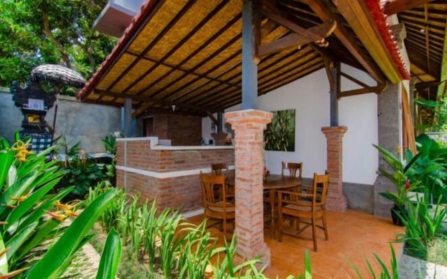 Sayan Romantis Guest House