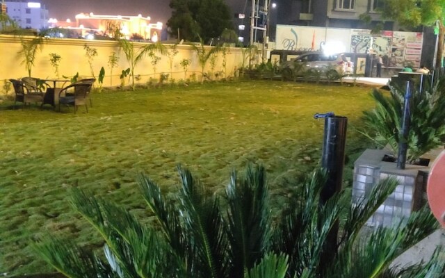 Sai Neem Tree Hotel