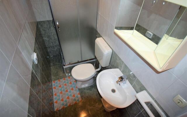 Apartments Frane G in Lopar - island Rab