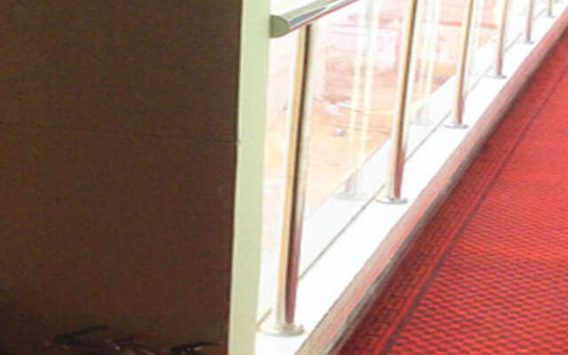 Xinyang Tianyi Express Hotel