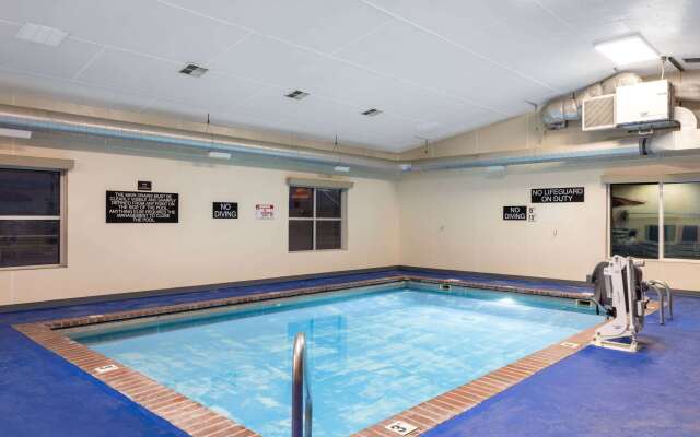 Super 8 by Wyndham Belgrade/Bozeman Airport