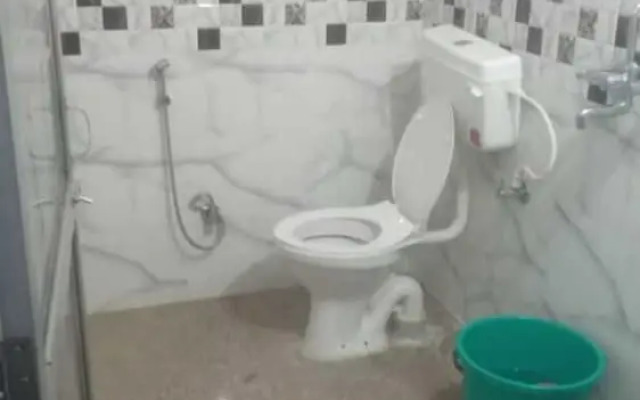 Priyanshu Residency & Kartik Inn Guest