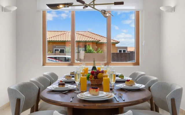 Designer Lux Villapoolbbq3 Min- Tres Trapi Bch