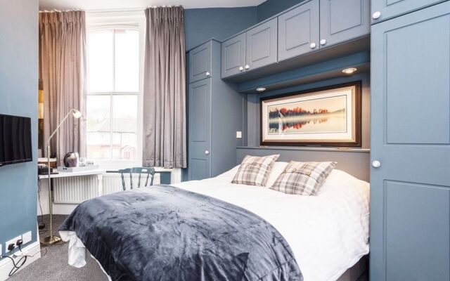 Summerfield Pub & Boutique Rooms