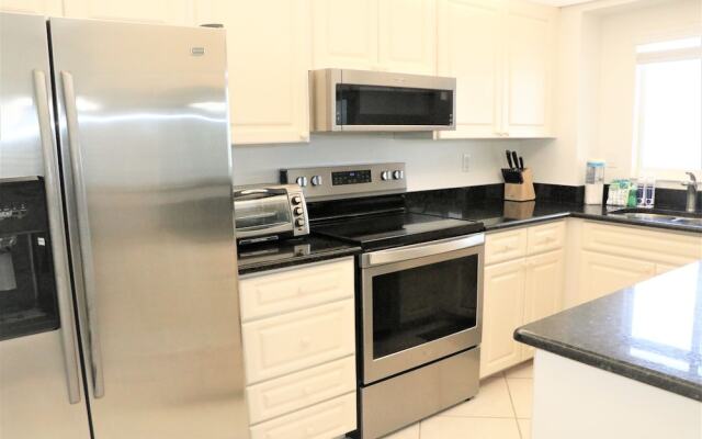 Jamaica Royale 403 - 2 Br Condo