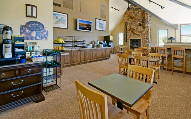 The Rockwell Inn (formerly the Lexington at Jackson Hole Hotel & Suites)