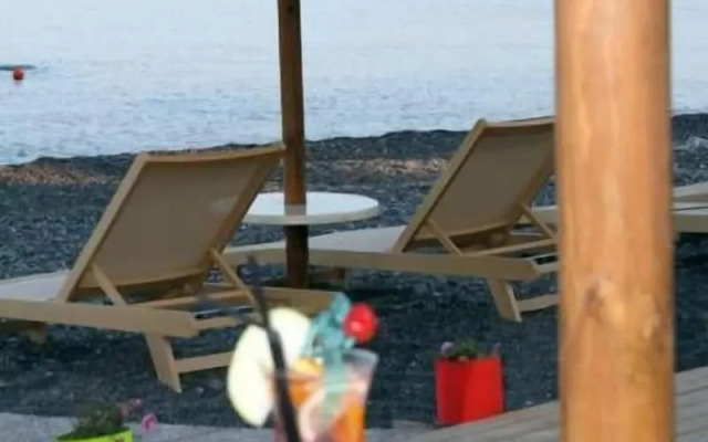 Makris Beach Hotel
