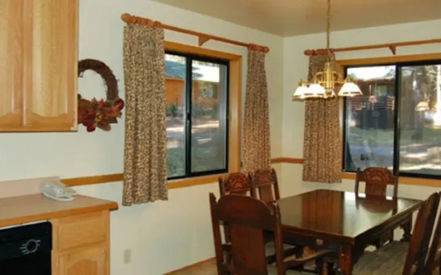 RedAwning Cabin #12 Larks Nest