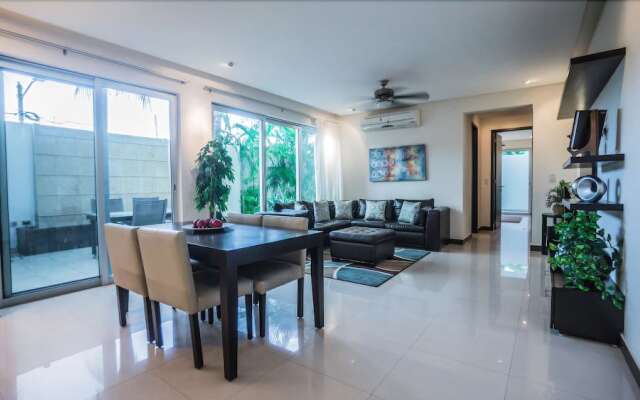 Oasis 12-Boutique 1 Bedroom in the heart of Playa del Carmen