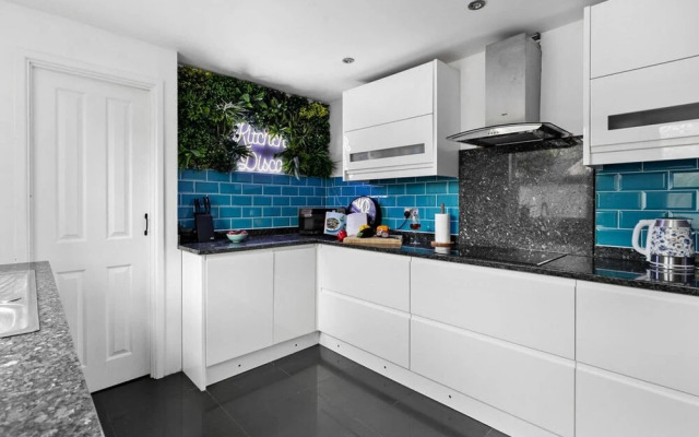 The Terrace - Light Bright Characterful Near Beaches
