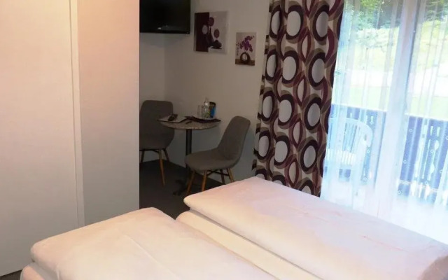 Rooms 73