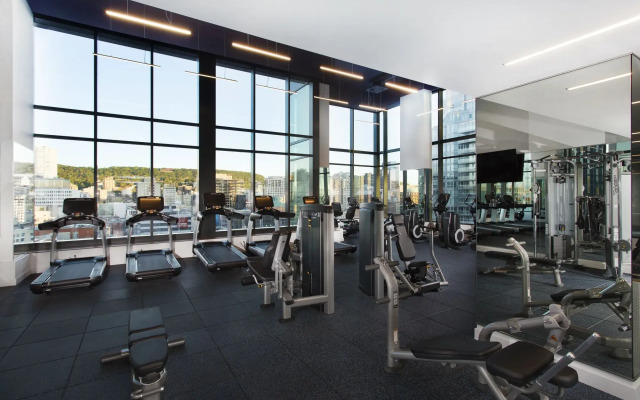 Holiday Inn Hotel & Suites Montreal Centre-ville Ouest by IHG