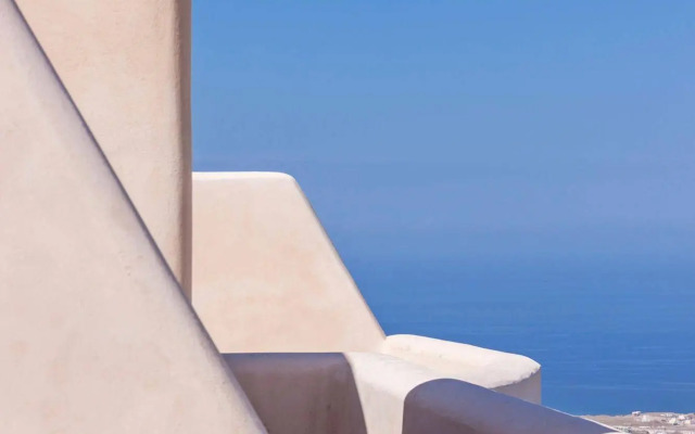 Skyfall Suites - Adults Only