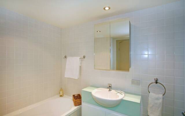 Bayview Apartments, Unit 7/42 Stockton Street
